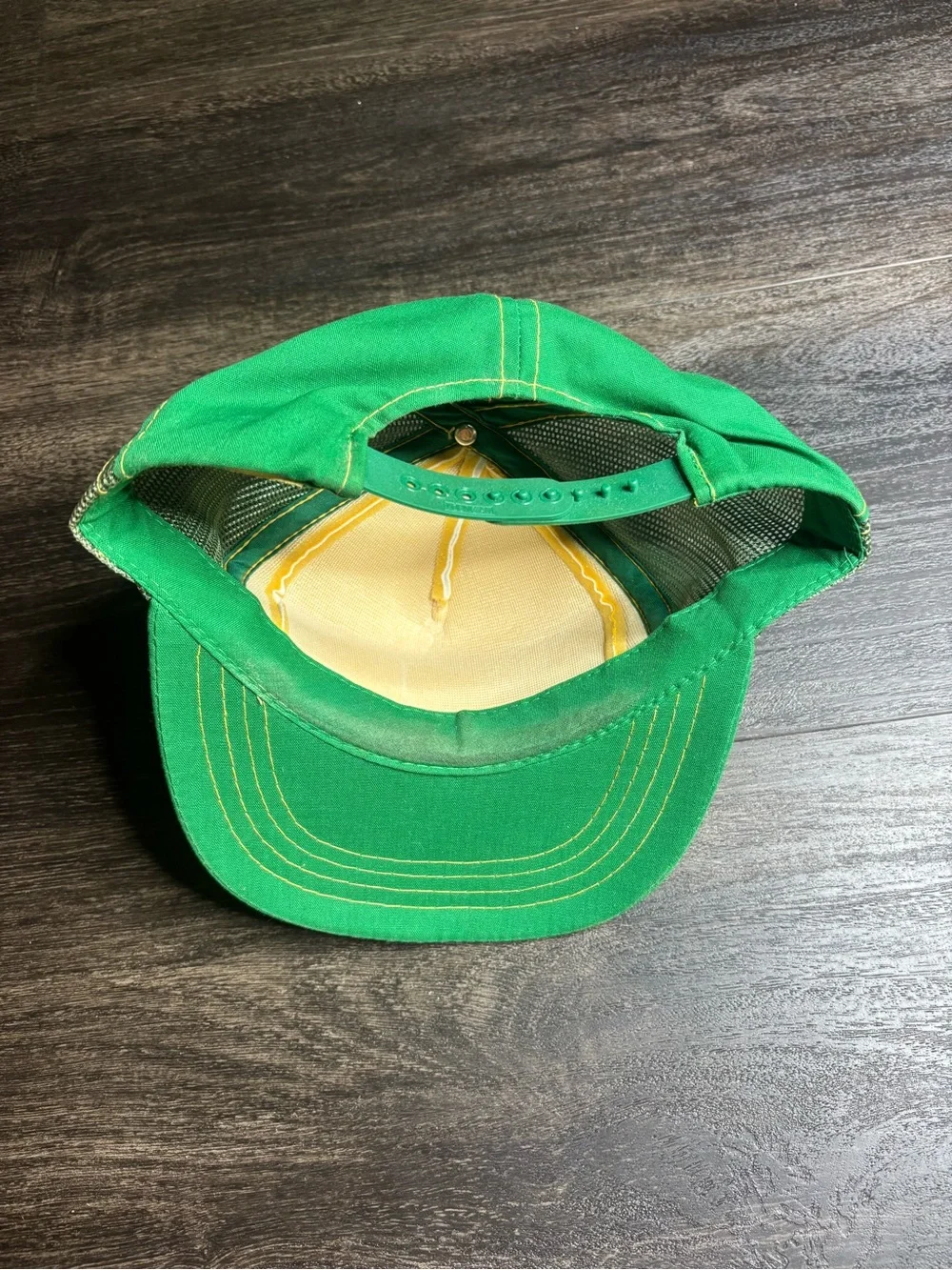 Vintage Remington Green White Snapback Hunting Trucker Cap